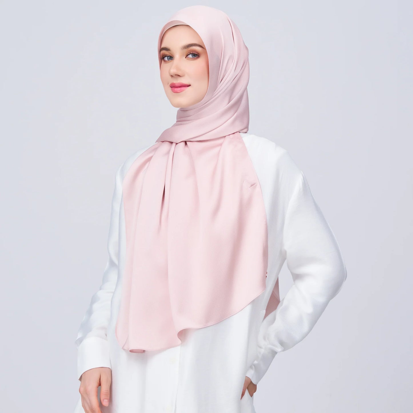 Instant Tag & Go Shawl | Satin Bulle in Nude Pink | Batch 1