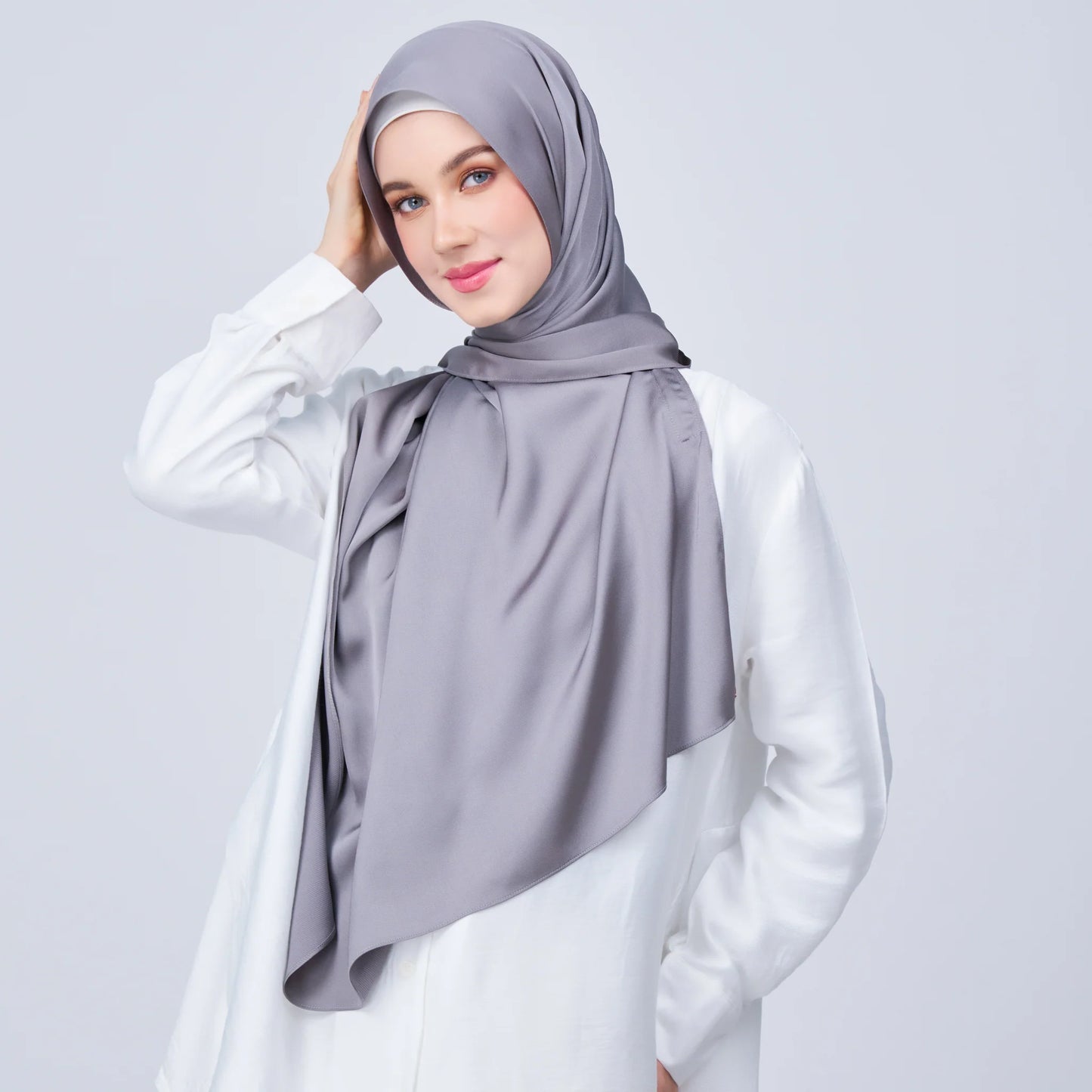 Instant Tag & Go Shawl | Satin Bulle in Stone Grey | Batch 1