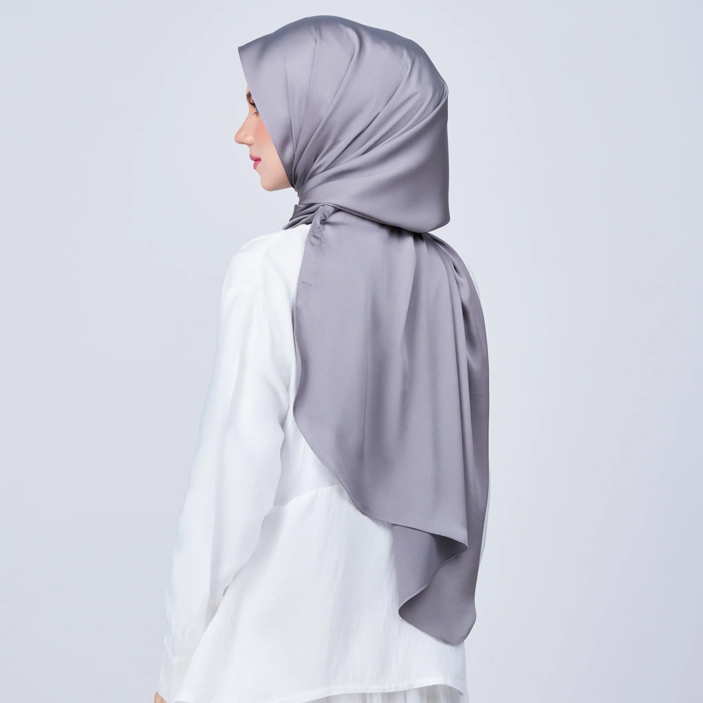 Instant Tag & Go Shawl | Satin Bulle in Stone Grey | Batch 1