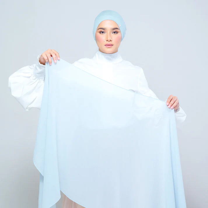 Newbie Ironless Set in Sky Blue