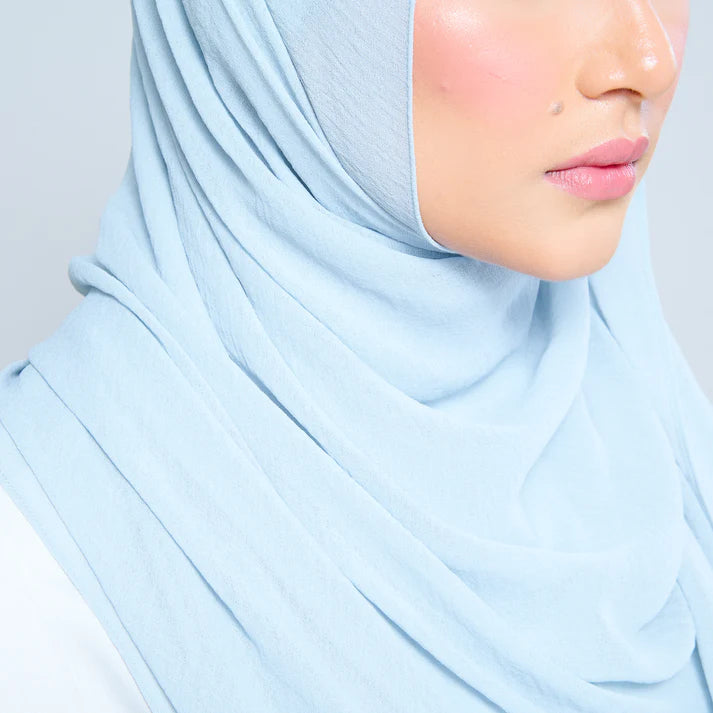 Newbie Ironless Set in Sky Blue