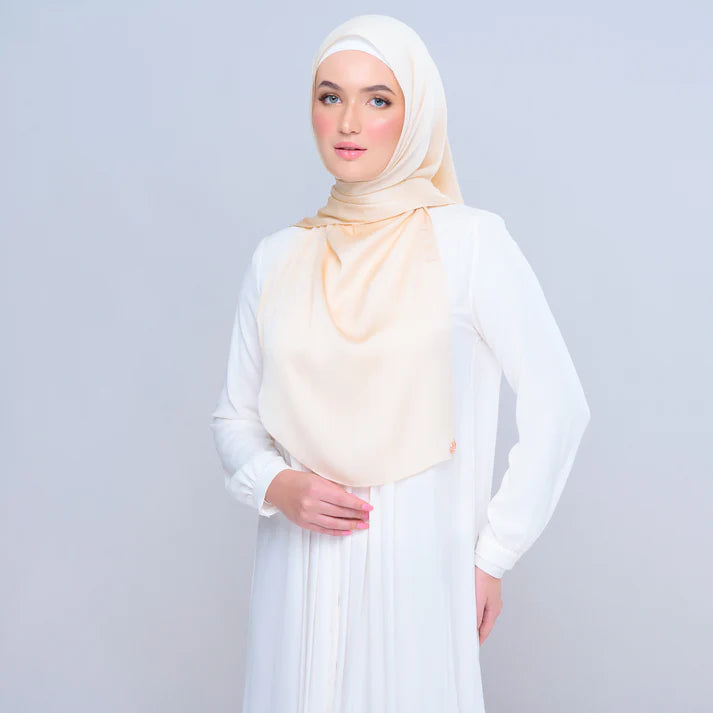 Tag & Go | Bawal Butterfly in Classic Cream