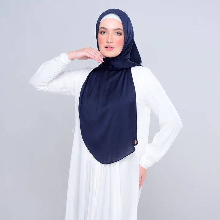 Instant Tag n' Go Butterfly | Textured Satin in Navy Blue