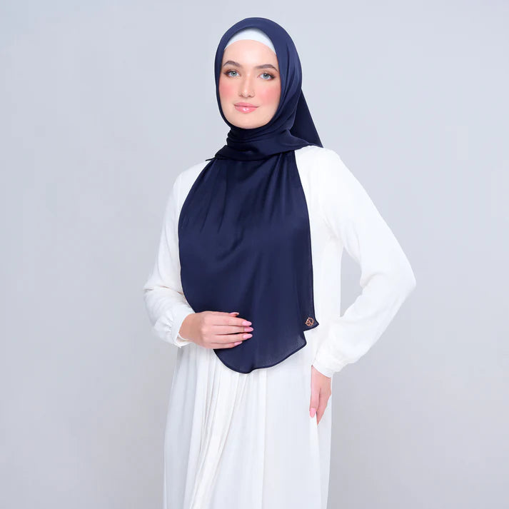 Instant Tag n' Go Butterfly | Textured Satin in Navy Blue