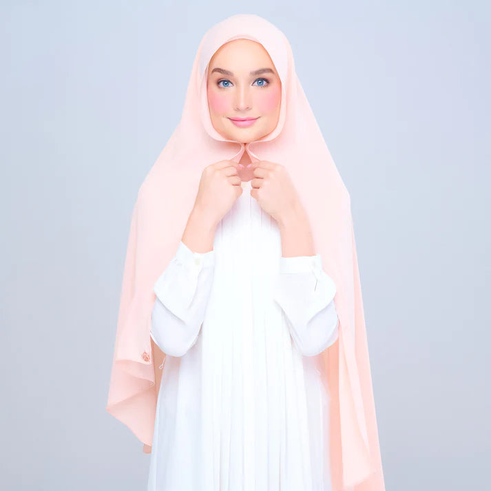 Instant Tag n' Go Shawl | Chiffon Silk in Light Salmon