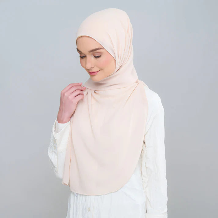 Instant Faith Tag n' Go in Classic Cream