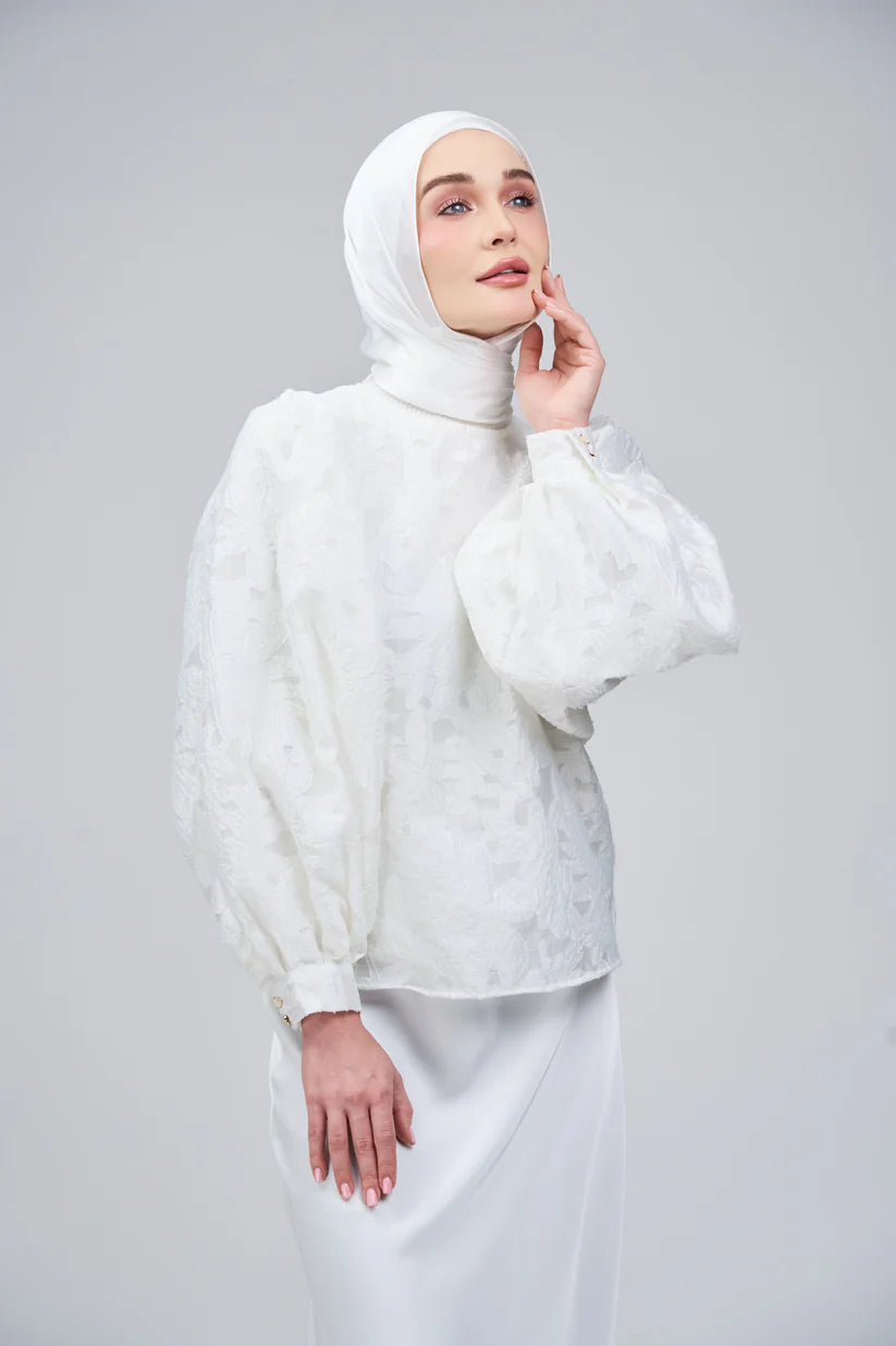 HoodX SL Special B.E in Bridal White