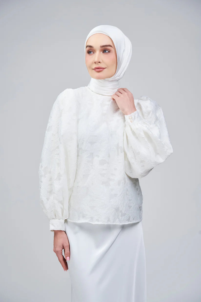 HoodX SL Special B.E in Bridal White