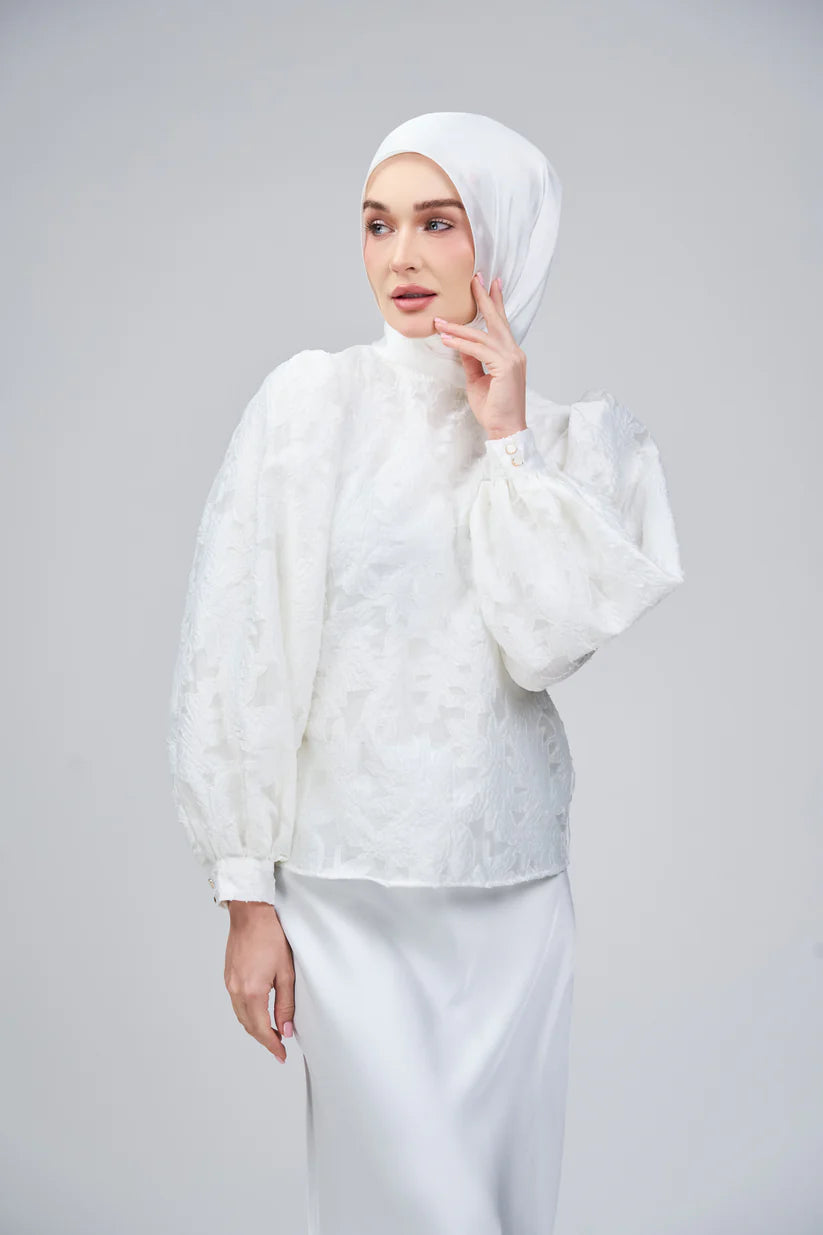 HoodX SL Special B.E in Bridal White