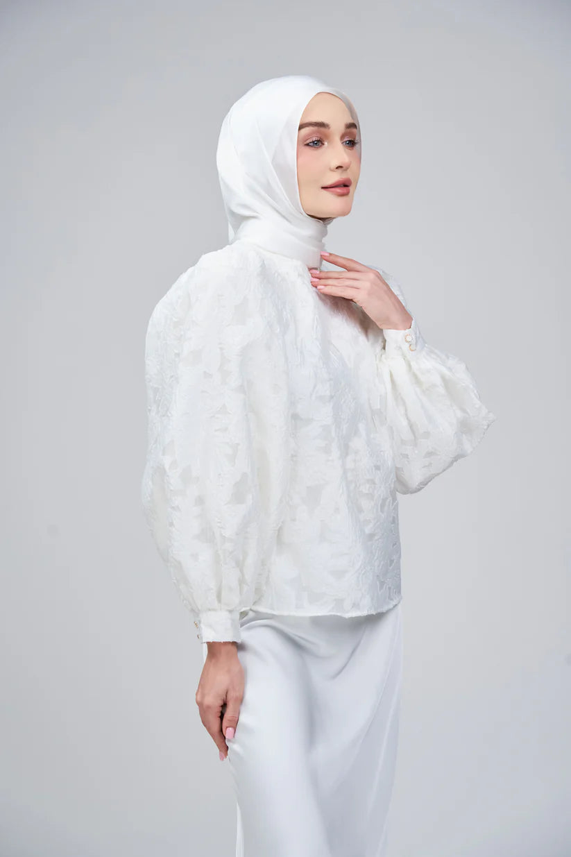 HoodX SL Special B.E in Bridal White