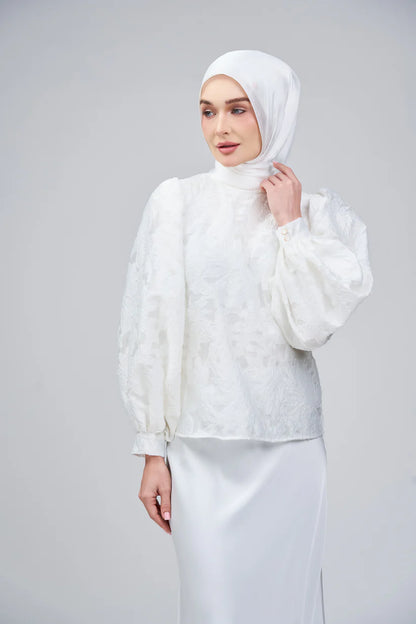 HoodX SL Special B.E in Bridal White