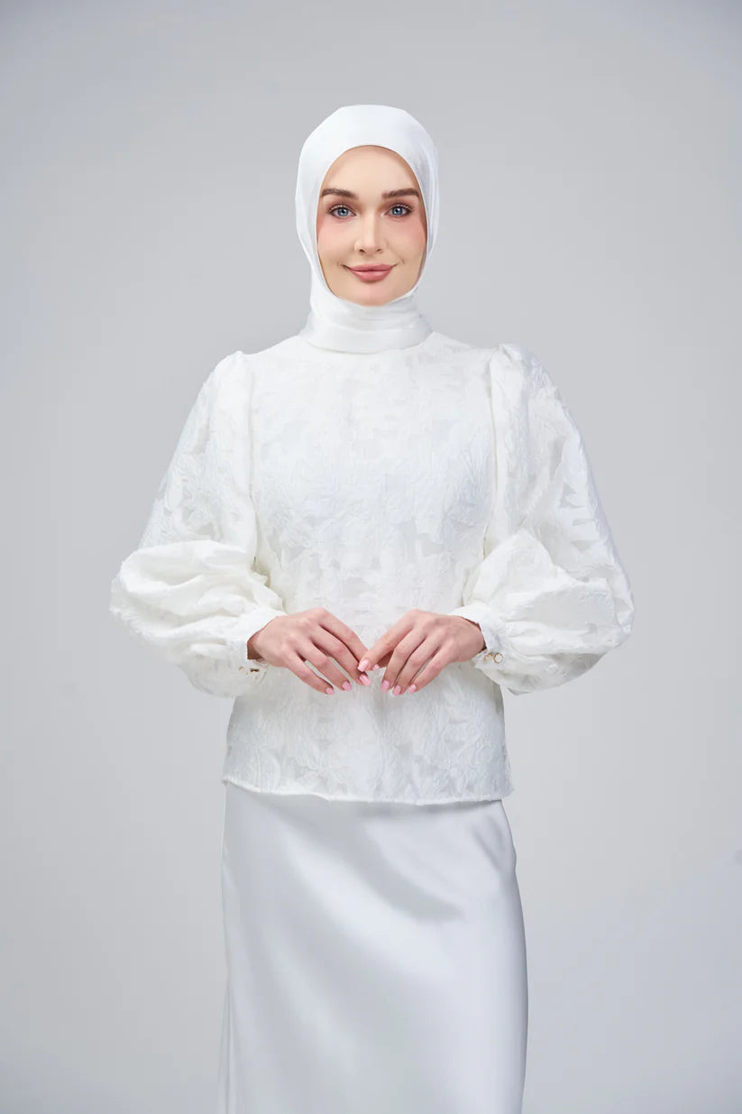 HoodX SL Special B.E in Bridal White