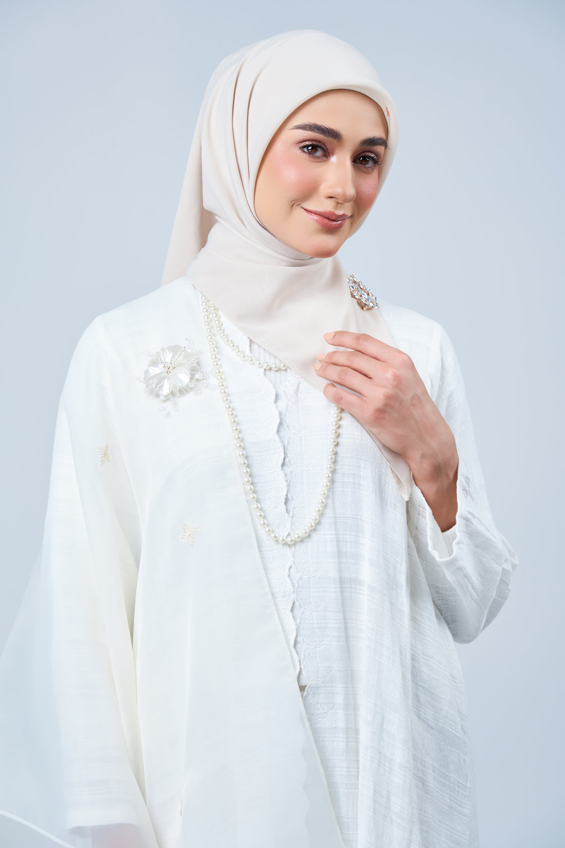 2IN1 Rhea Raya Set in Kaseh [Oatmilk]