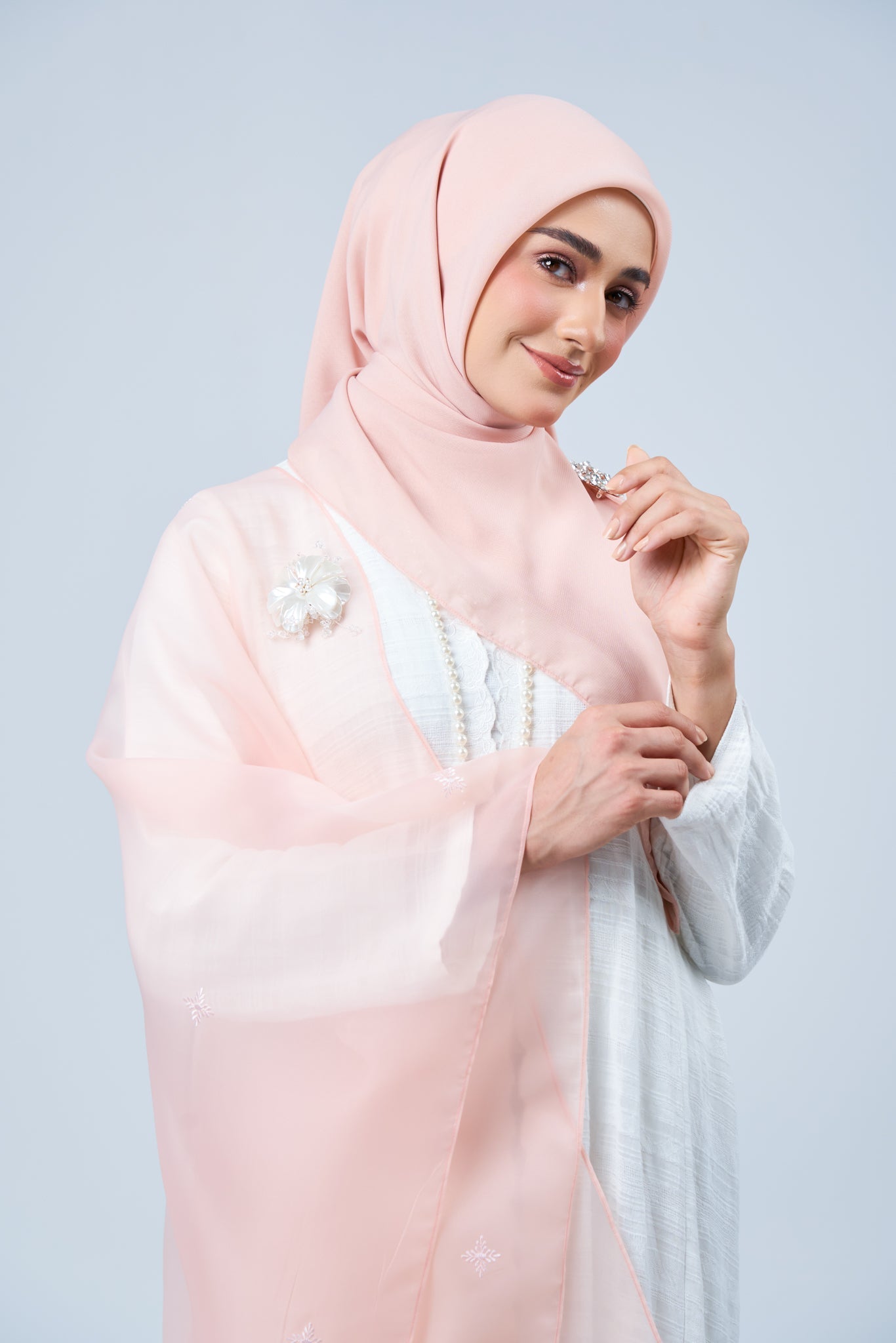 Selendang Rhea Raya Set in Ayu [Salmon Peach]