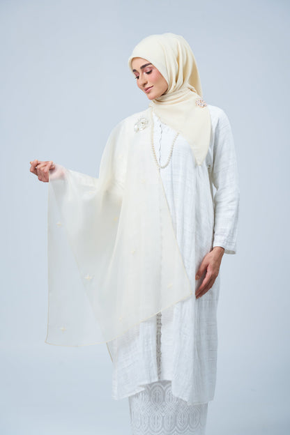 Selendang Rhea in Lestari [Nude Yellow]