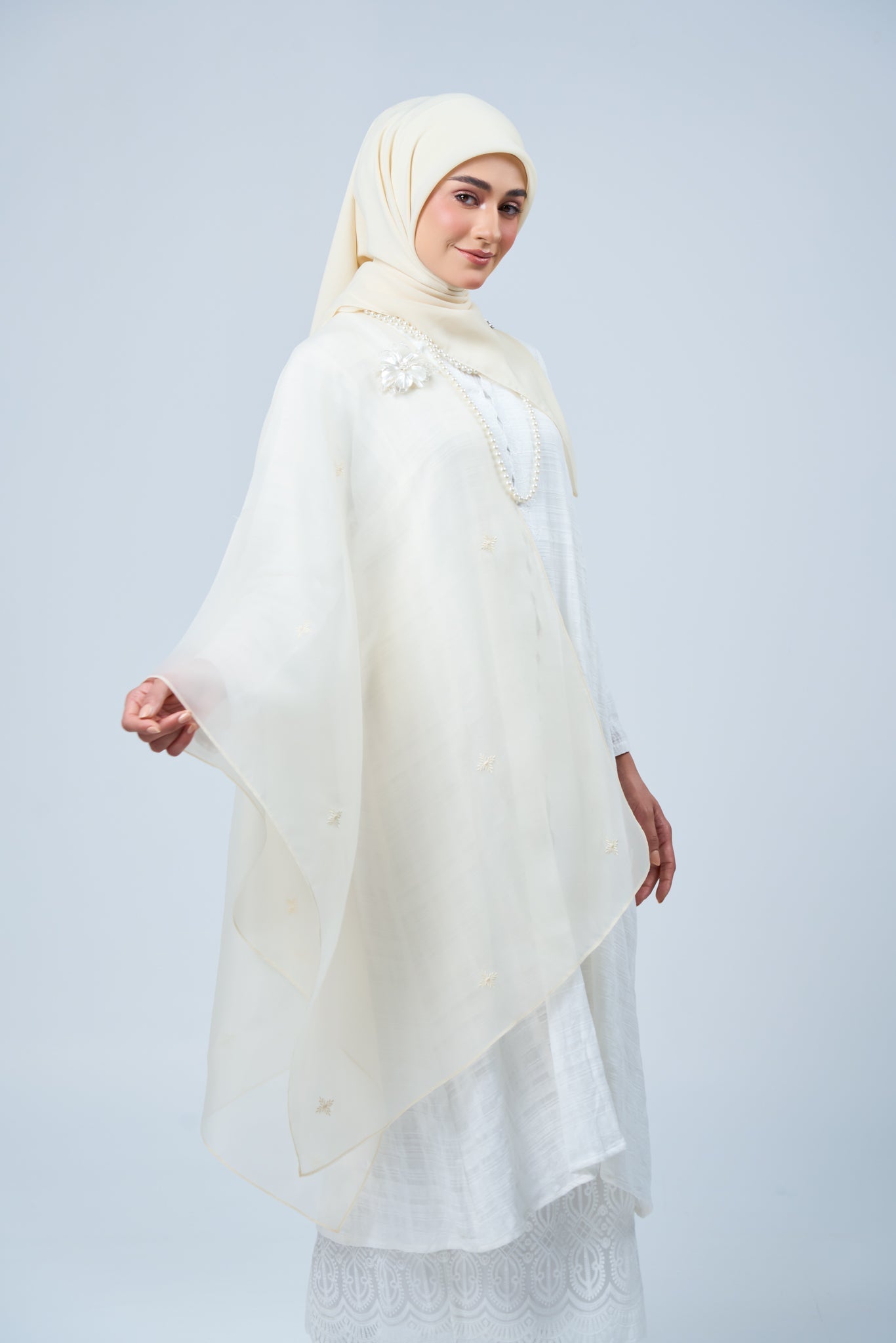 Selendang Rhea in Lestari [Nude Yellow]