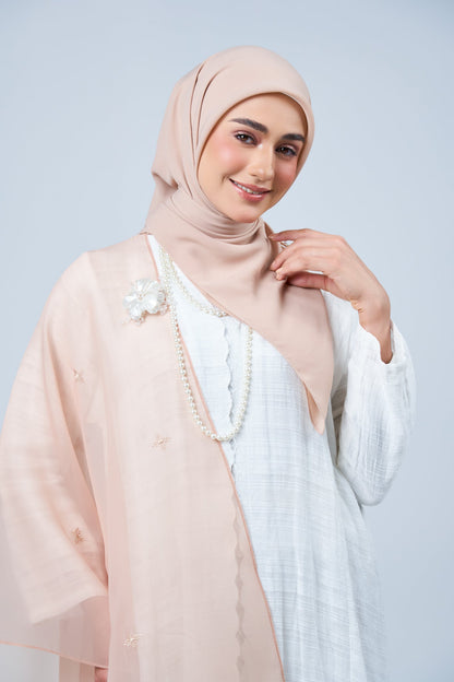 Selendang Rhea in Kemboja [Nude Rose]