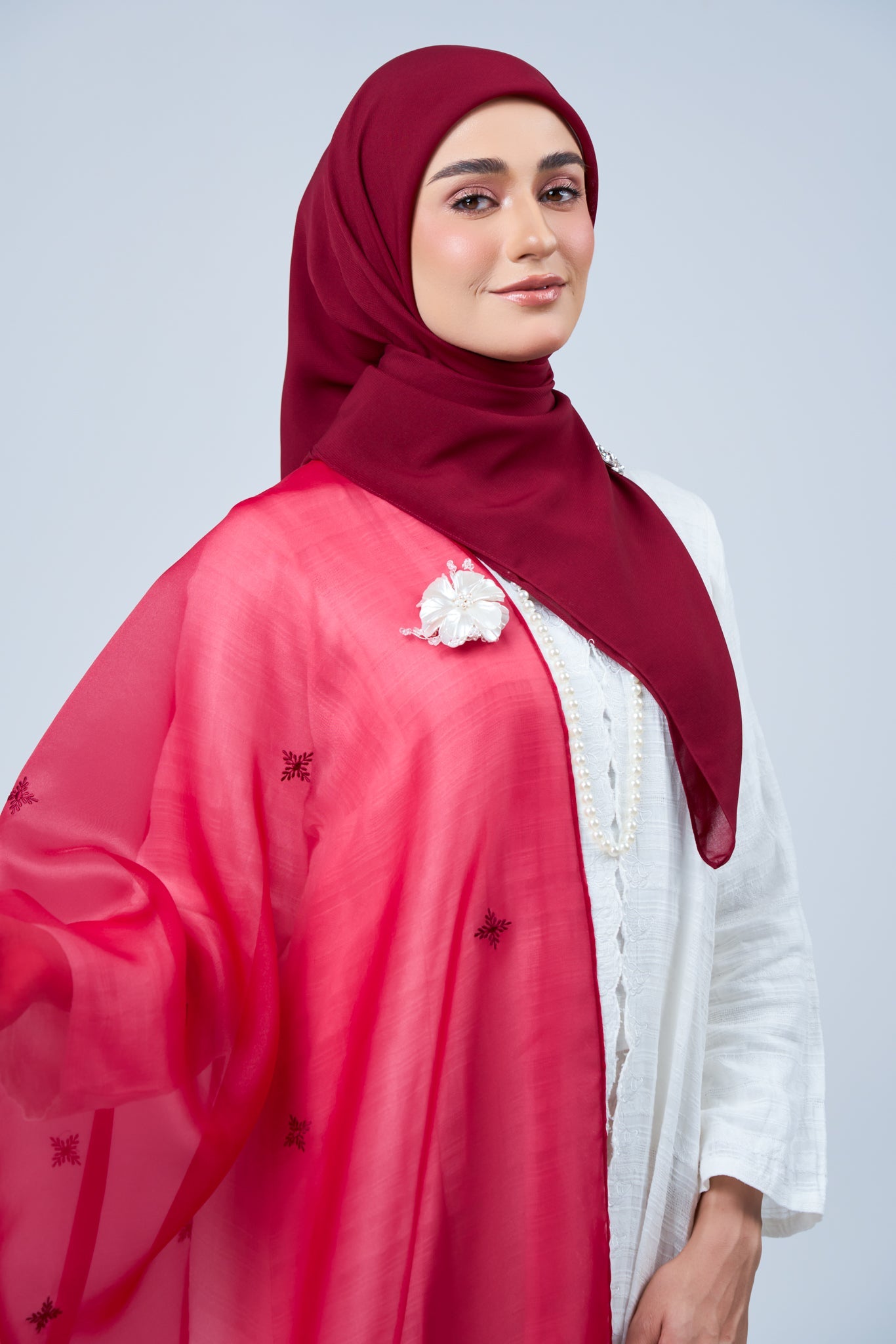 Selendang Rhea in Mawar [Maroon]