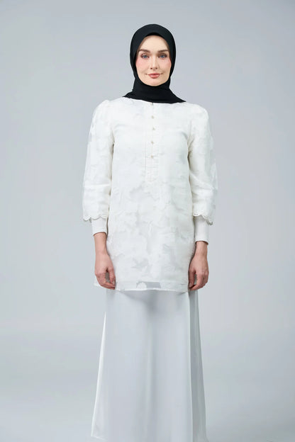 HoodX Lace in Classic Black