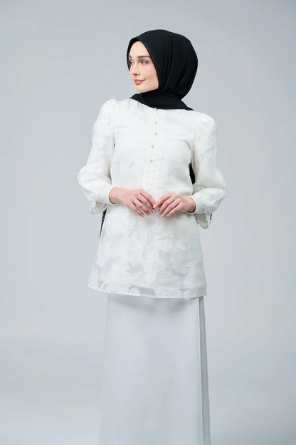 HoodX Lace in Classic Black