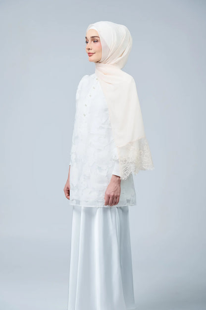 HoodX Lace in Light Nude