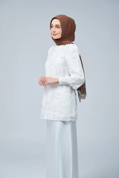 HoodX Lace in Rich Brown