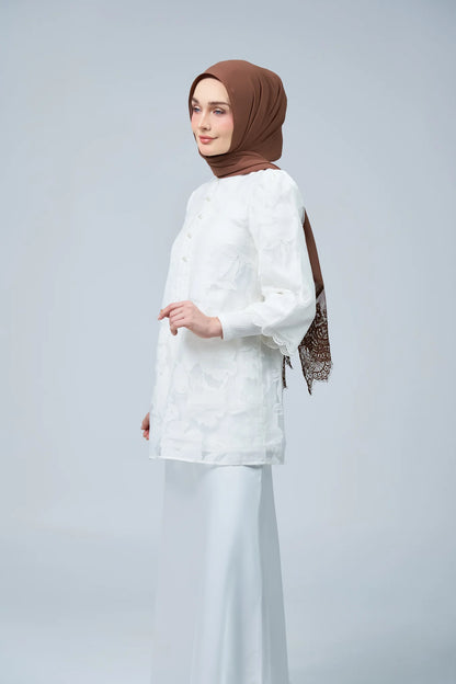 HoodX Lace in Rich Brown