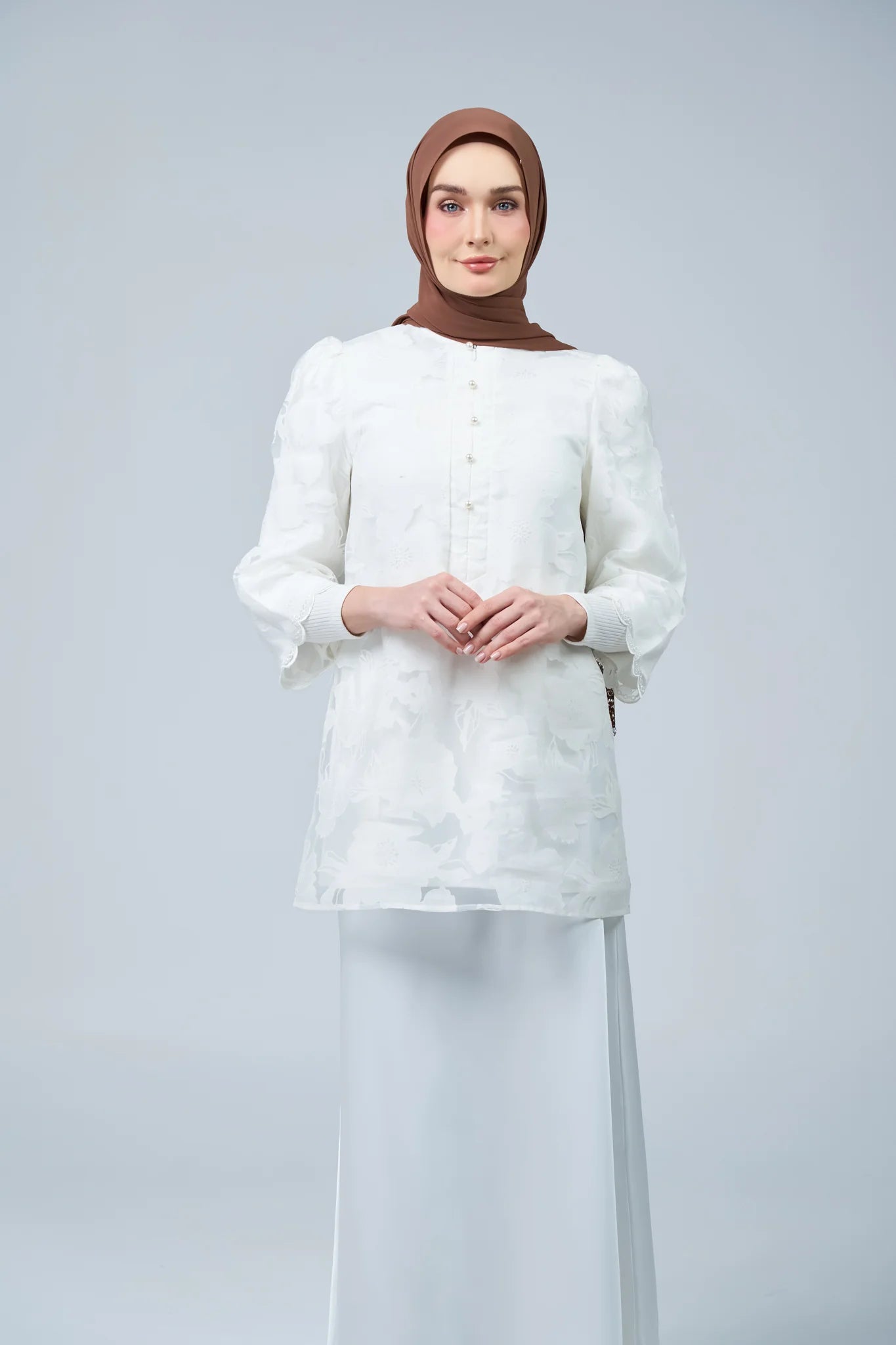 HoodX Lace in Rich Brown