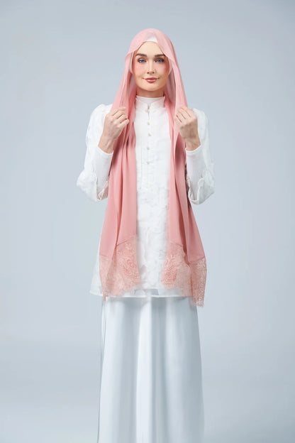 HoodX Lace in Oyster Pink