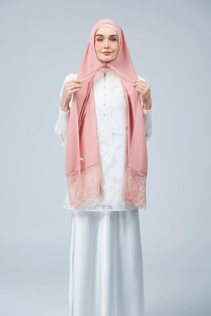 HoodX Lace in Oyster Pink