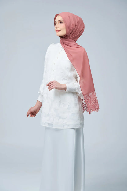 HoodX Lace in Turkish Rose