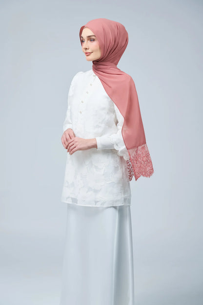 HoodX Lace in Turkish Rose