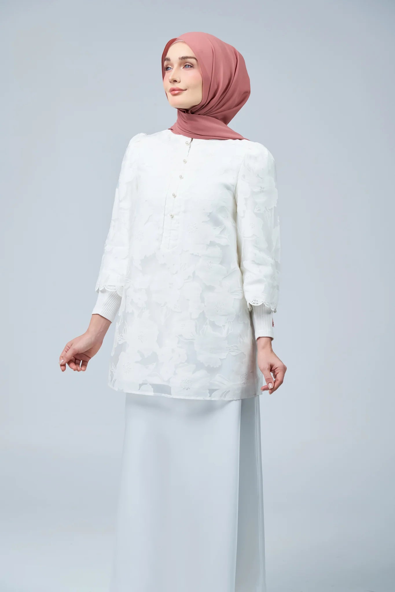 HoodX Lace in Turkish Rose