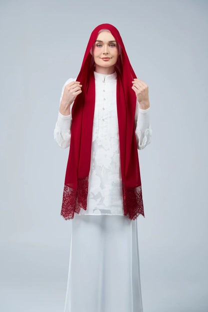 HoodX Lace in Maroon