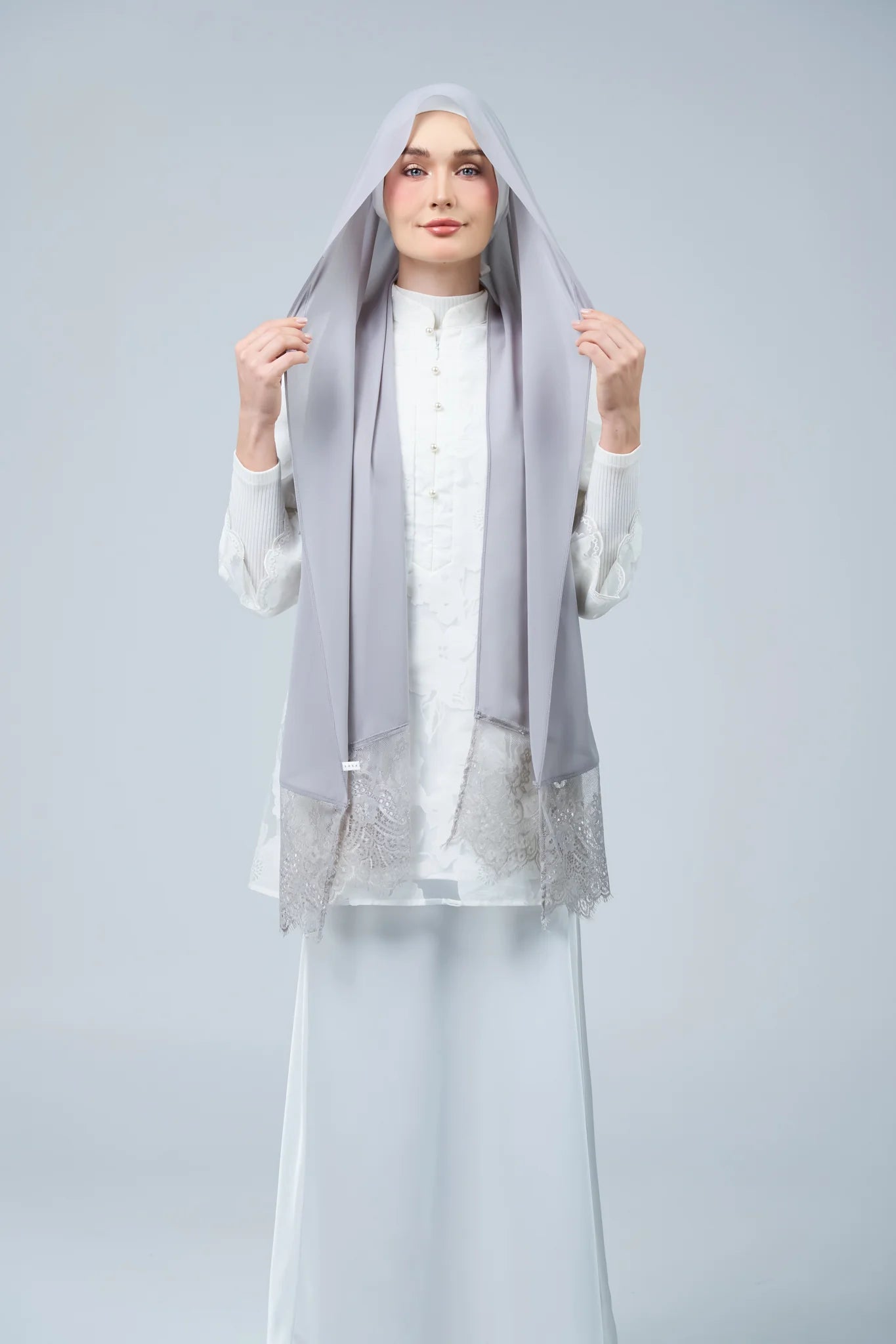 HoodX Lace in Pewter