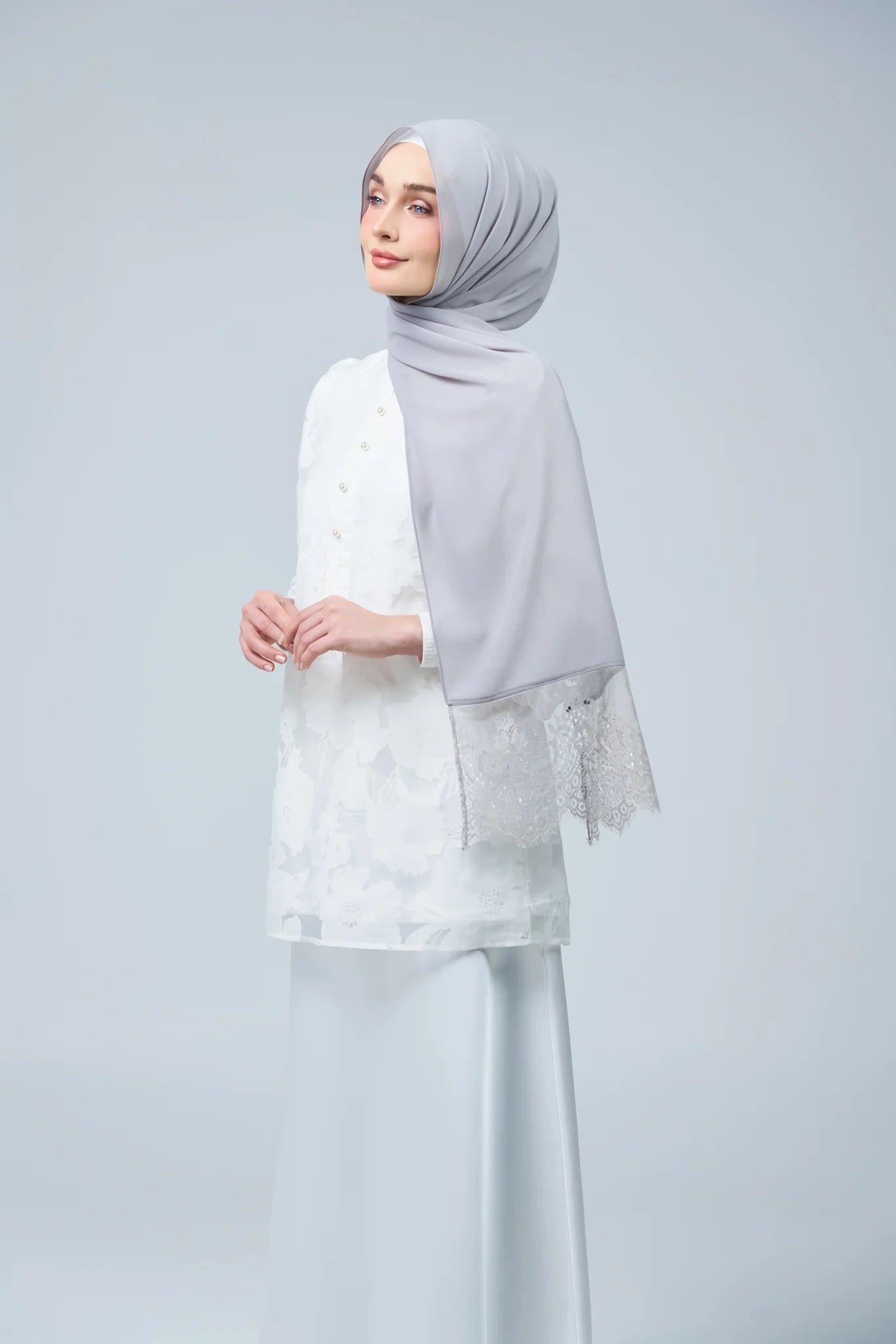 HoodX Lace in Pewter