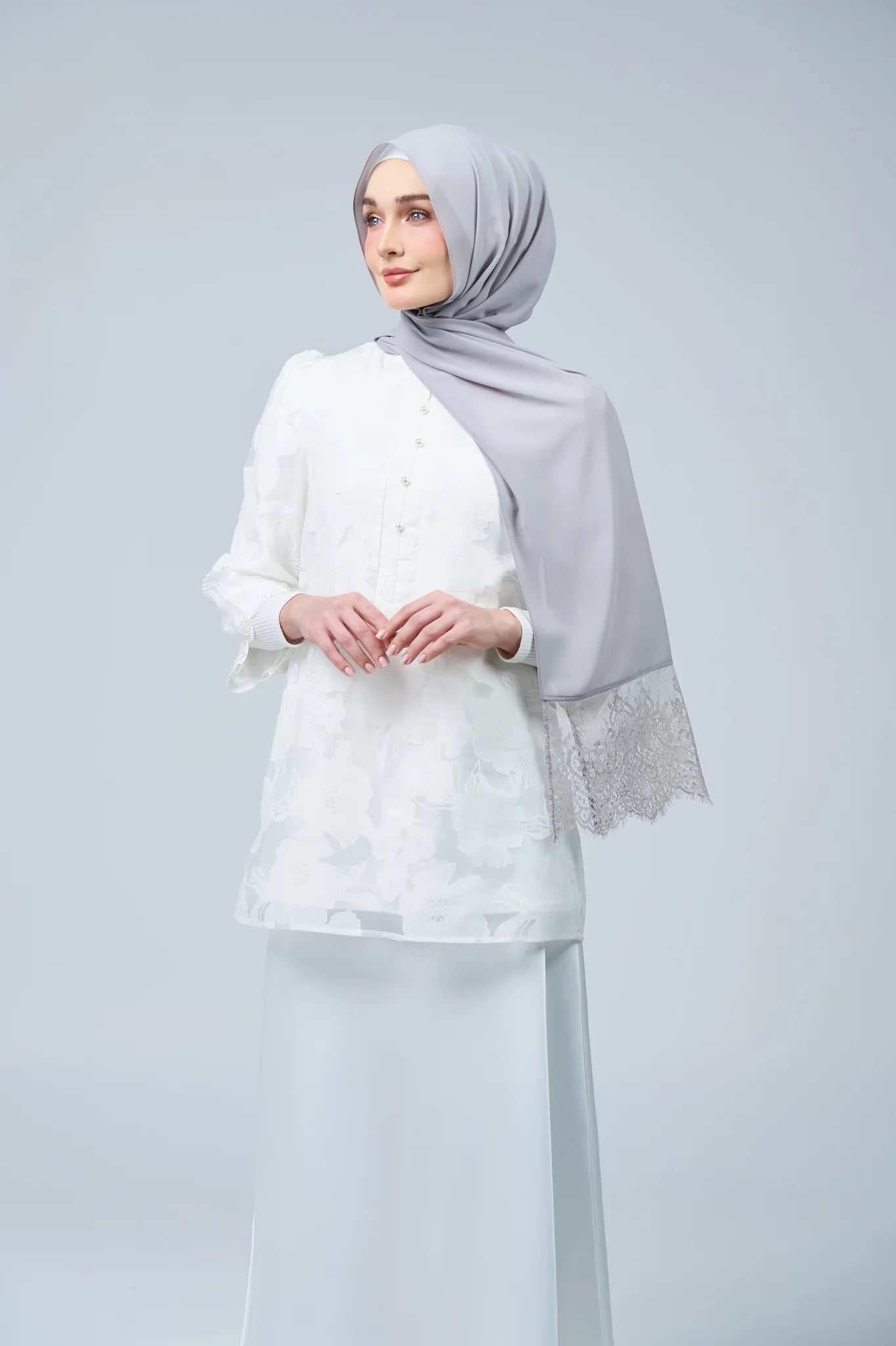 HoodX Lace in Pewter