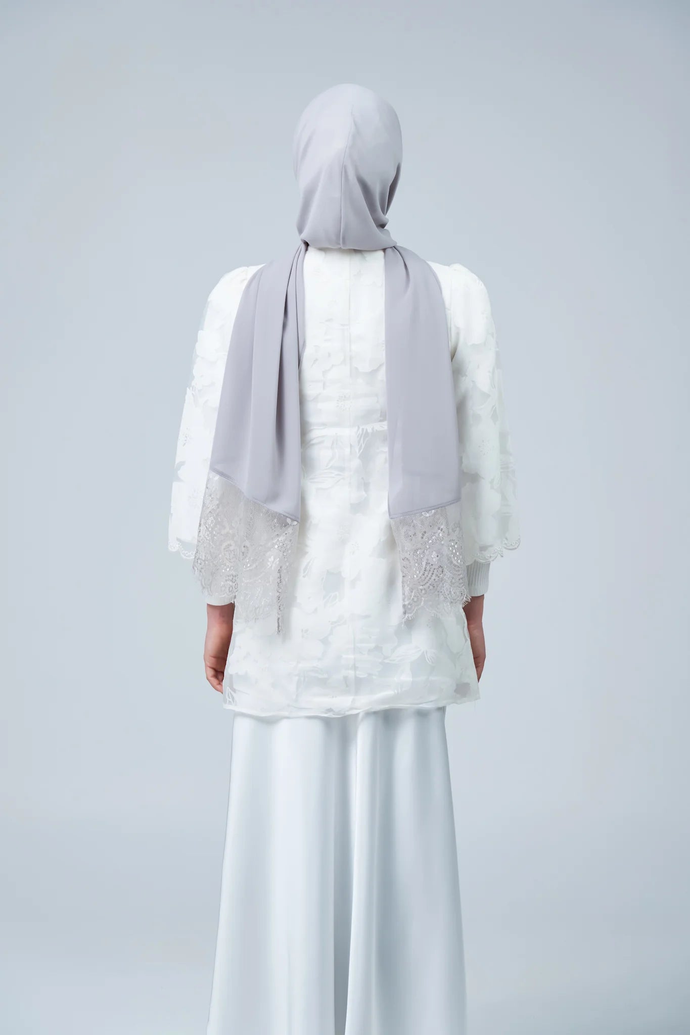 HoodX Lace in Pewter