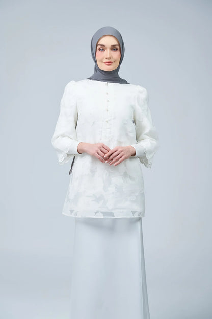 HoodX Lace in Deep Grey