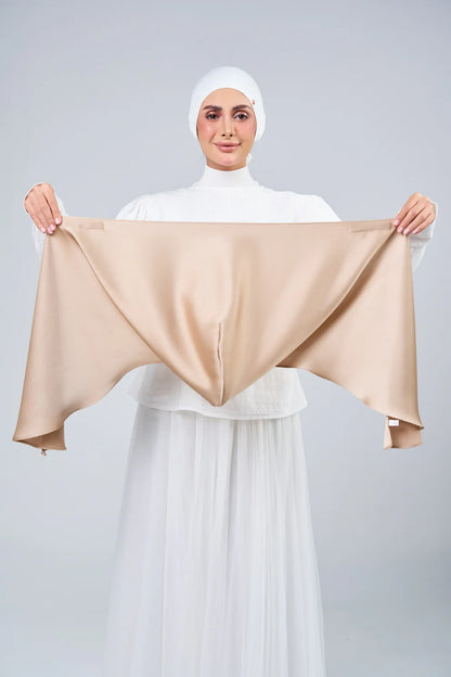 HoodX Luxe Volume 02 in Golden Nude
