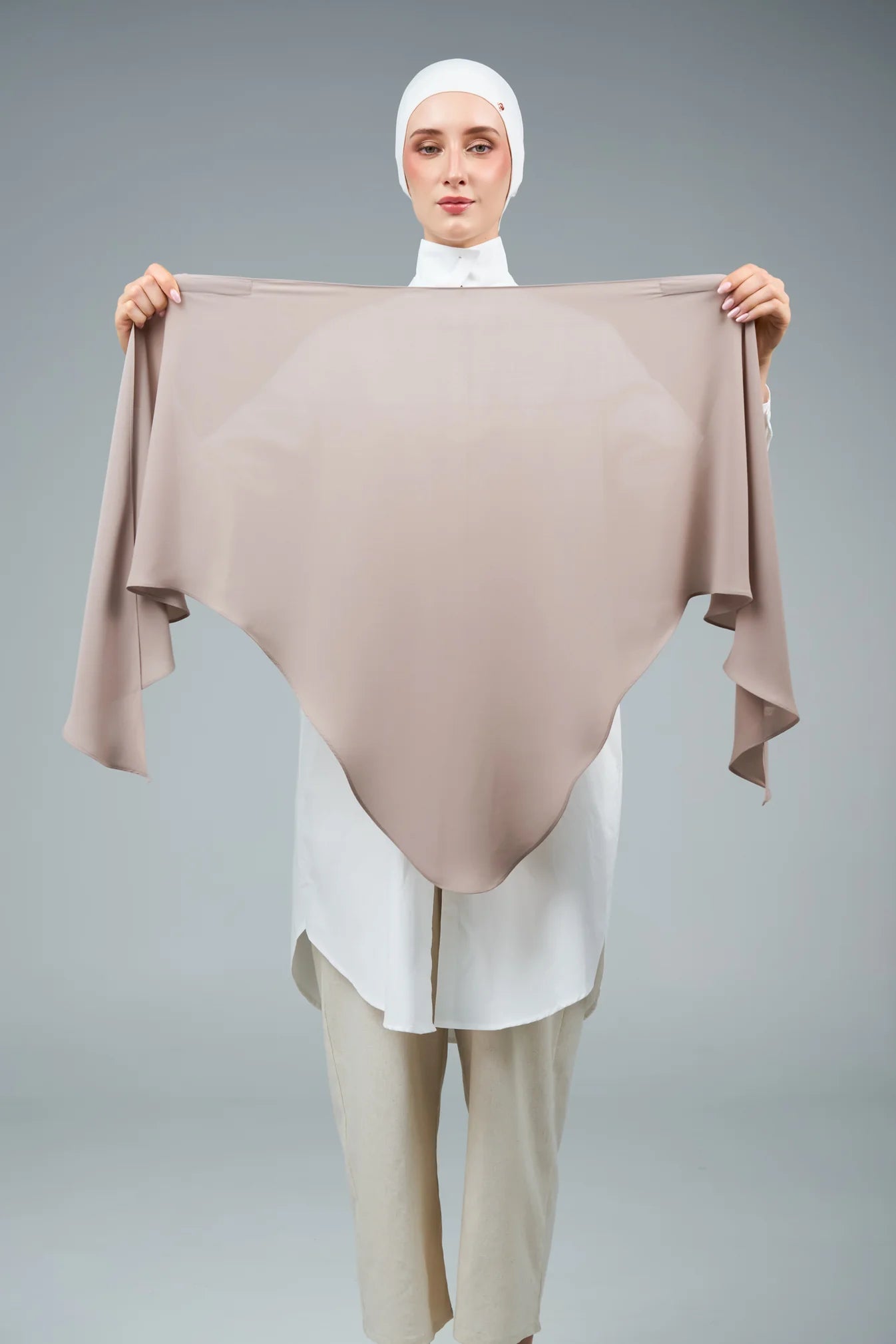 FlowX V1 in Taupe