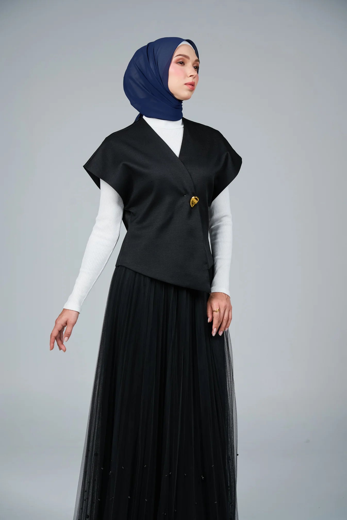 FlowX V3 [Pearl Chiffon] in Navy