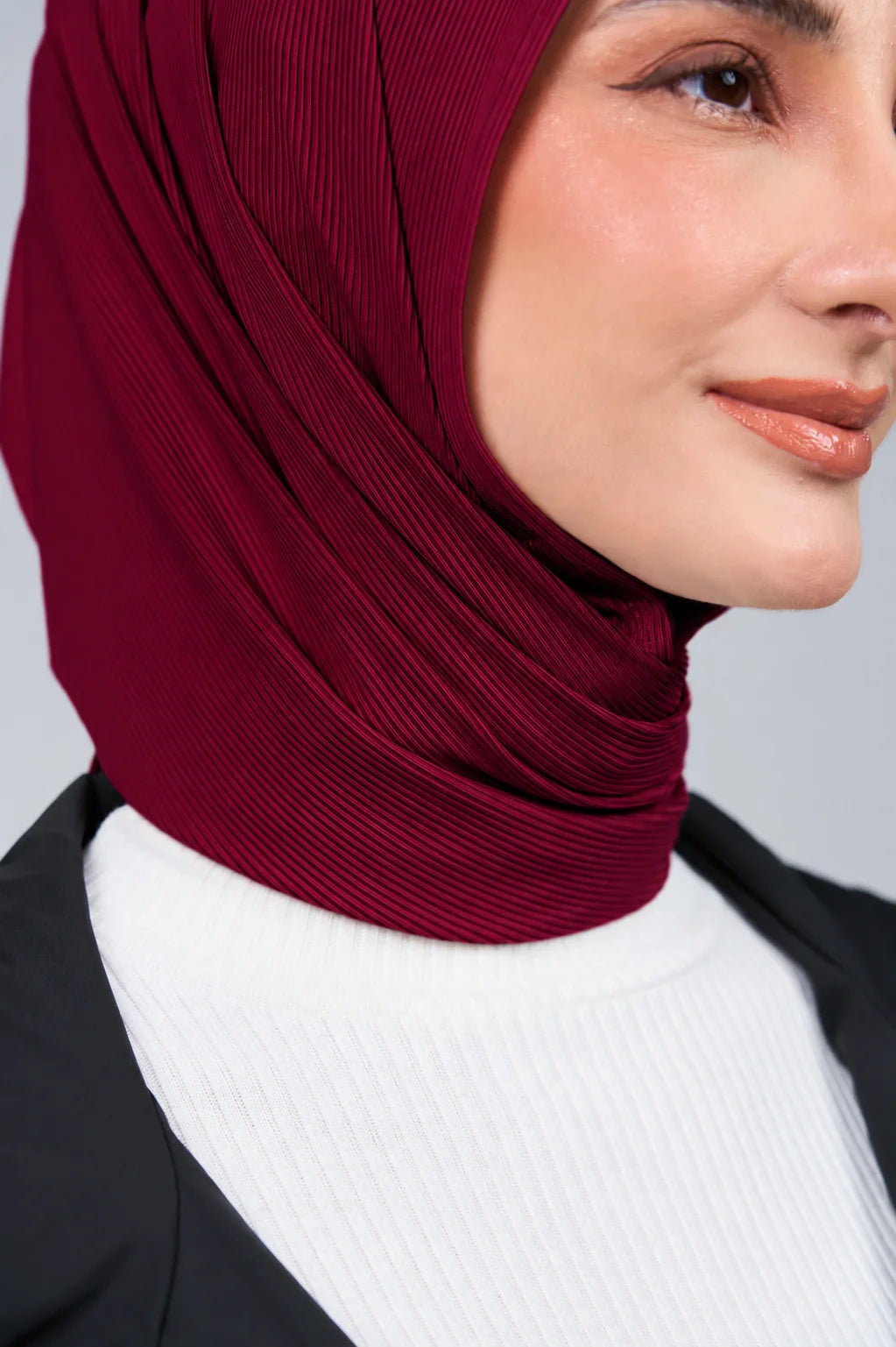 HoodX CloudFit in Crimson Red