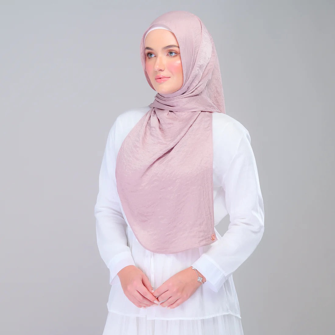 Instant Tag n' Go Shawl | Textured Silk in Soft Pink