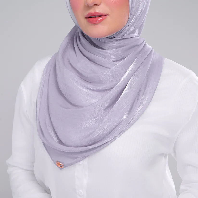Raia Shawl | Ironless Shimmer in Platinum