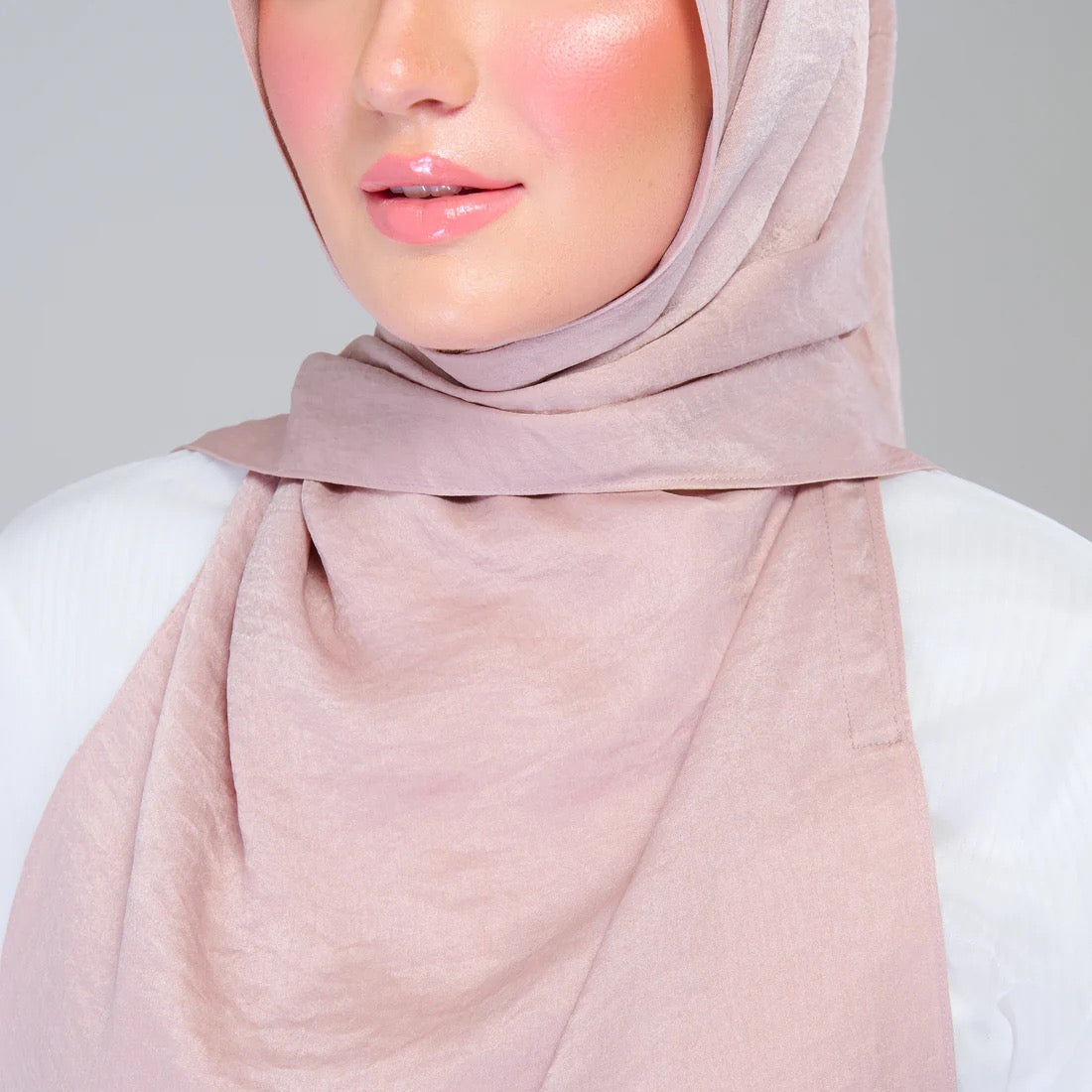 Instant Tag n' Go Shawl | Textured Silk in Nude Rose