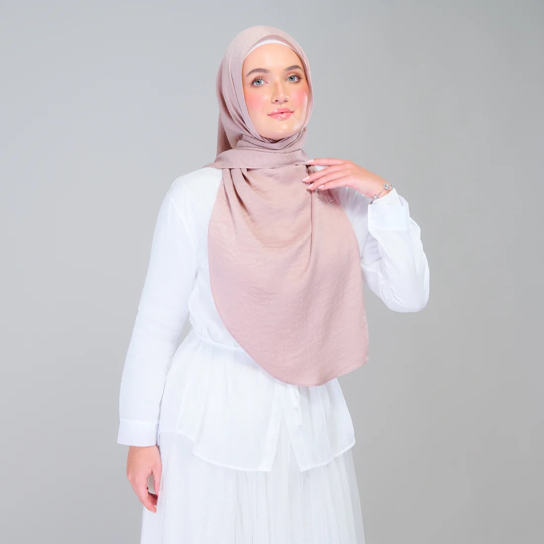 Instant Tag n' Go Shawl | Textured Silk in Nude Rose