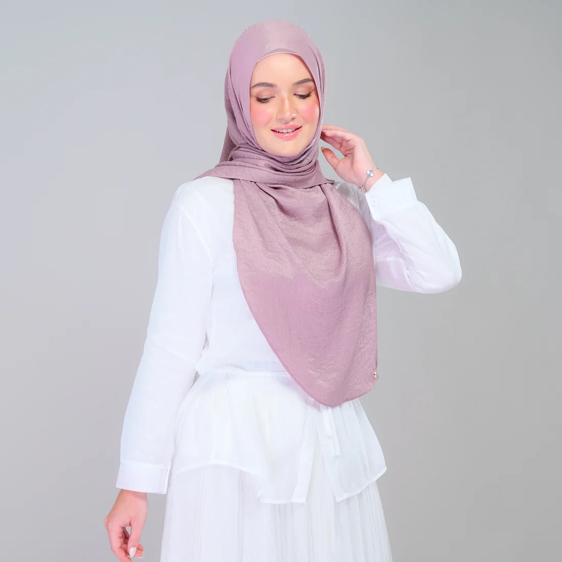 Instant Tag n' Go Shawl | Textured Silk in Deep Rose