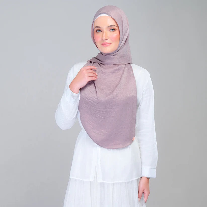 Instant Tag n' Go Shawl | Textured Silk in Ash Taupe