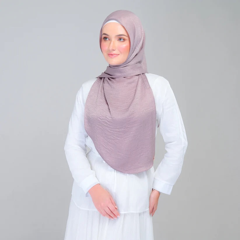 Instant Tag n' Go Shawl | Textured Silk in Ash Taupe
